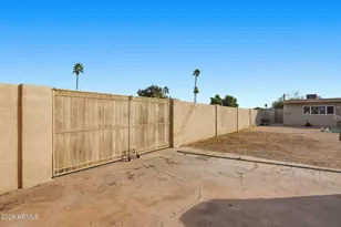 3462 E Hearn Rd, Phoenix, AZ 85032 - Photo 2