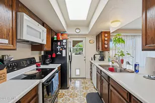 3462 E Hearn Rd, Phoenix, AZ 85032 - Photo 18