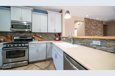 6453 W Heritage Way, Florence, AZ 85132 - Photo 2