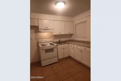 810 N Curiel Street #A, Eloy, AZ 85131 - Photo 2