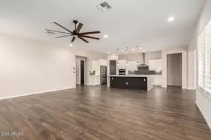 22848 N 98th Dr, Peoria, AZ 85383 - Photo 10