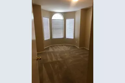 19022 N 24 Place, Phoenix, AZ 85050 - Photo 14