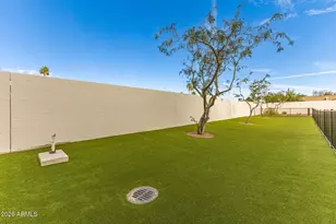 7300 E Earll Dr, Scottsdale, AZ 85251 - Photo 26