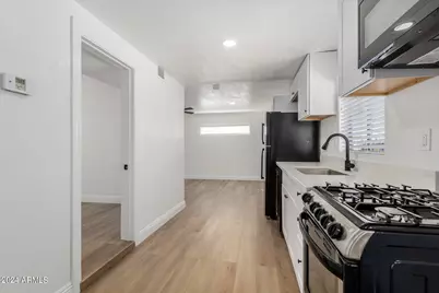 723 E Sunnyslope Lane, Phoenix, AZ 85020 - Photo 10