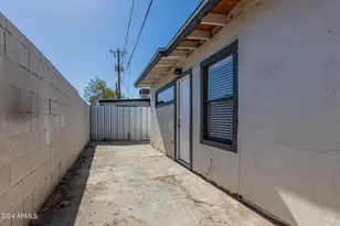 723 E Sunnyslope Ln, Phoenix, AZ 85020 - Photo 22