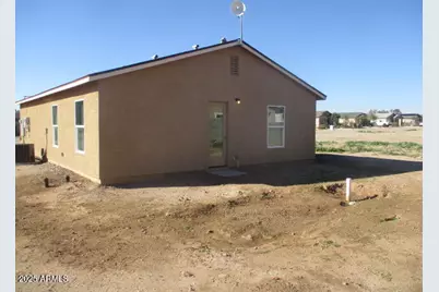 31839 N Redding Street, Wittmann, AZ 85361 - Photo 2