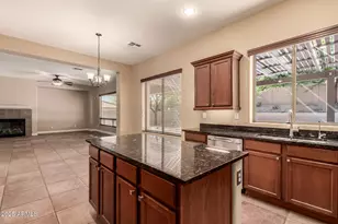 6857 W Juana Dr, Peoria, AZ 85383 - Photo 14