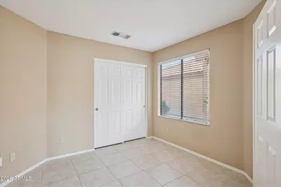 4425 E Hiddenview Drive, Phoenix, AZ 85048 - Photo 12