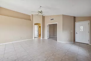 4425 E Hiddenview Dr, Phoenix, AZ 85048 - Photo 6