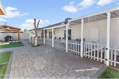 7606 W Weldon Avenue, Phoenix, AZ 85033 - Photo 26