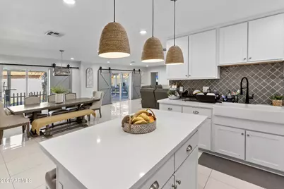 7606 W Weldon Avenue, Phoenix, AZ 85033 - Photo 6