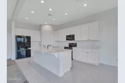 153 S 156th Drive, Goodyear, AZ 85338 - Photo 14