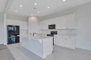 153 S 156th Dr, Goodyear, AZ 85338 - Photo 14