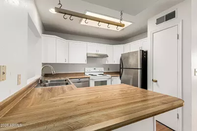 4552 W Kimberly Way, Glendale, AZ 85308 - Photo 4