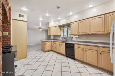 7730 N 7th Avenue, Phoenix, AZ 85021 - Photo 2