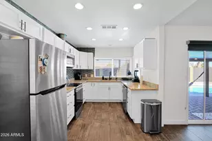 2006 W Summit Pl, Chandler, AZ 85224 - Photo 14