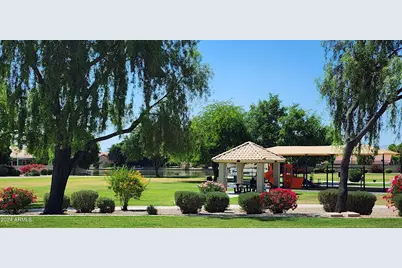 10945 W Poinsettia Drive, Avondale, AZ 85392 - Photo 6