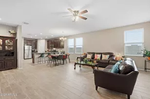 8507 W Flynn Ln, Glendale, AZ 85305 - Photo 16