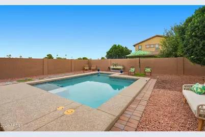 8507 W Flynn Lane, Glendale, AZ 85305 - Photo 46