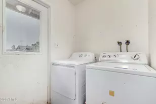 7522 W Cheery Lynn Rd, Phoenix, AZ 85033 - Photo 12