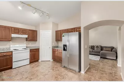 246 N 221st Avenue, Buckeye, AZ 85326 - Photo 4