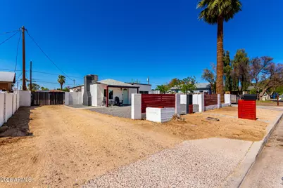 2512 N 29th Street, Phoenix, AZ 85008 - Photo 4