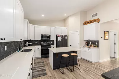 990 N Muleshoe Road, Apache Junction, AZ 85119 - Photo 14