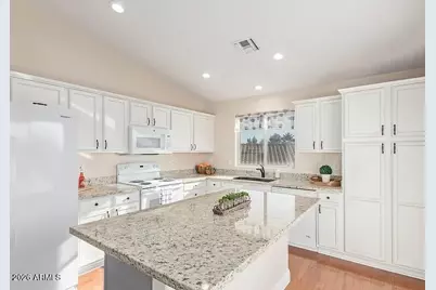 12442 N 42nd Avenue, Phoenix, AZ 85029 - Photo 6