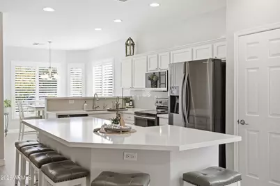 3836 S Coach House Drive, Gilbert, AZ 85297 - Photo 2