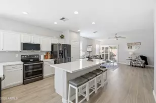 3836 S Coach House Dr, Gilbert, AZ 85297 - Photo 10