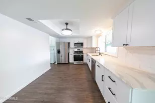 2625 S Los Feliz Dr, Tempe, AZ 85282 - Photo 10