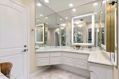 5400 E Valle Vista Road #4, Phoenix, AZ 85018 - Photo 44