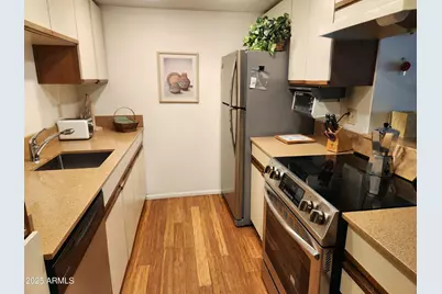 7557 N Dreamy Draw Drive #Unit 273, Phoenix, AZ 85020 - Photo 4