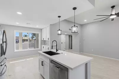 16817 N Meadow Park Drive, Sun City, AZ 85351 - Photo 16