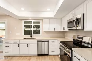 1742 W Stella Ln, Phoenix, AZ 85015 - Photo 12