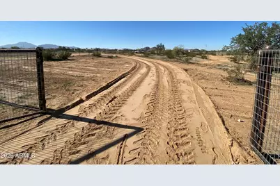 519 S Ortega Road, Maricopa, AZ 85138 - Photo 10