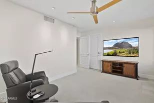 2402 E Esplanade Ln, Phoenix, AZ 85016 - Photo 26