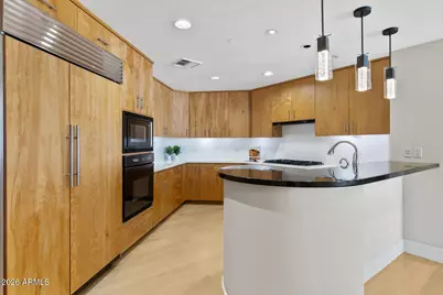 2402 E Esplanade Lane #704, Phoenix, AZ 85016 - Photo 14