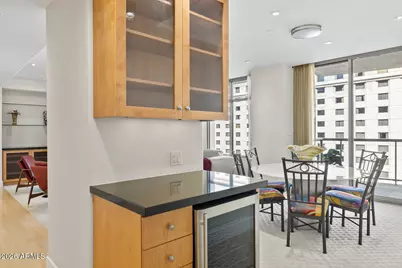 2402 E Esplanade Lane #704, Phoenix, AZ 85016 - Photo 4