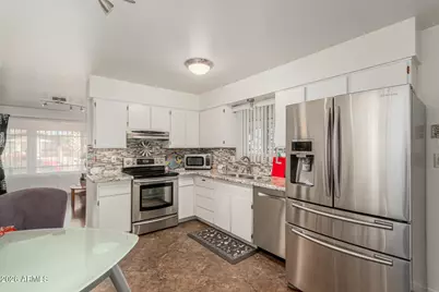 5301 W Vernon Avenue, Phoenix, AZ 85035 - Photo 10