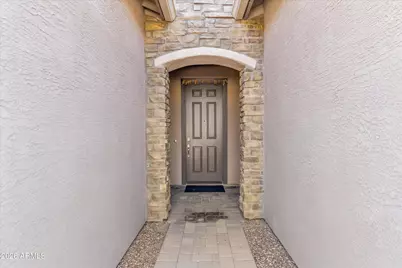 1073 E Holland Park Drive, Gilbert, AZ 85297 - Photo 4