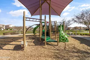 1073 E Holland Park Dr, Gilbert, AZ 85297 - Photo 52