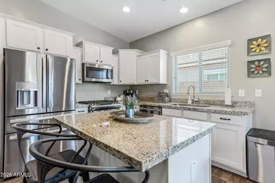 2735 E Hickory Street, Gilbert, AZ 85298 - Photo 4