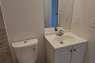 2955 W St Moritz Ln, Phoenix, AZ 85053 - Photo 10