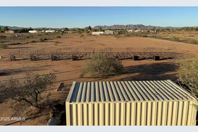 50910 W Long Rifle Road, Aguila, AZ 85320 - Photo 36