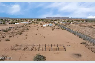 50910 W Long Rifle Road, Aguila, AZ 85320 - Photo 4