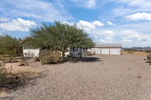 50910 W Long Rifle Rd, Aguila, AZ 85320 - Photo 30