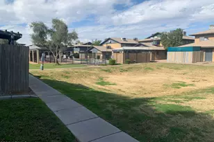 286 W Palomino Dr, Chandler, AZ 85225 - Photo 2