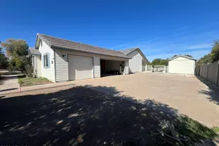 17218 E Starflower Ct, Queen Creek, AZ 85142 - Photo 16