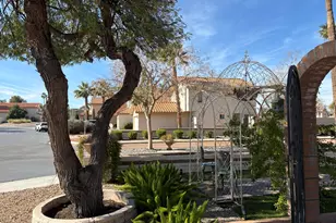 1636 E Villa Theresa Dr, Phoenix, AZ 85022 - Photo 2